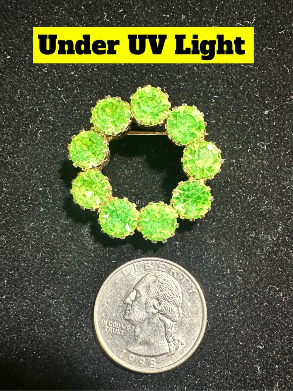 Vtg: Uranium Glass Accent Brooch